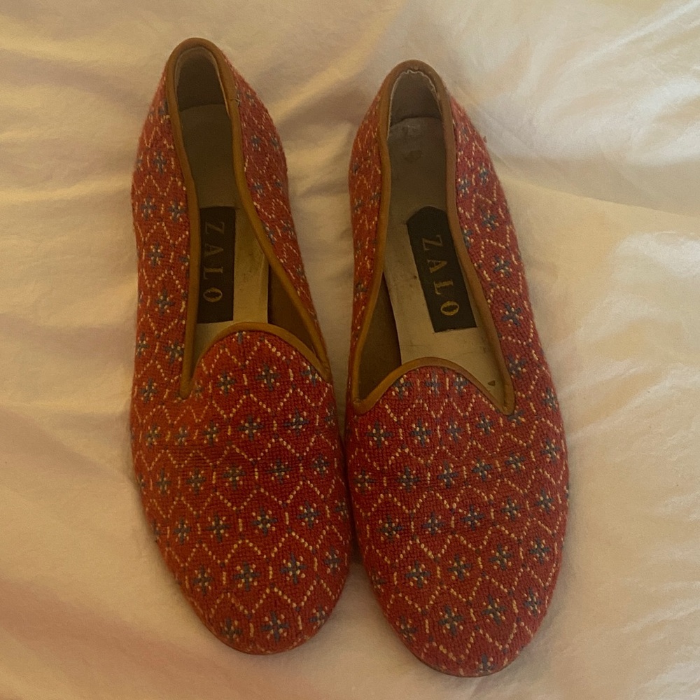 Zalo Women's Red Patterned Flats